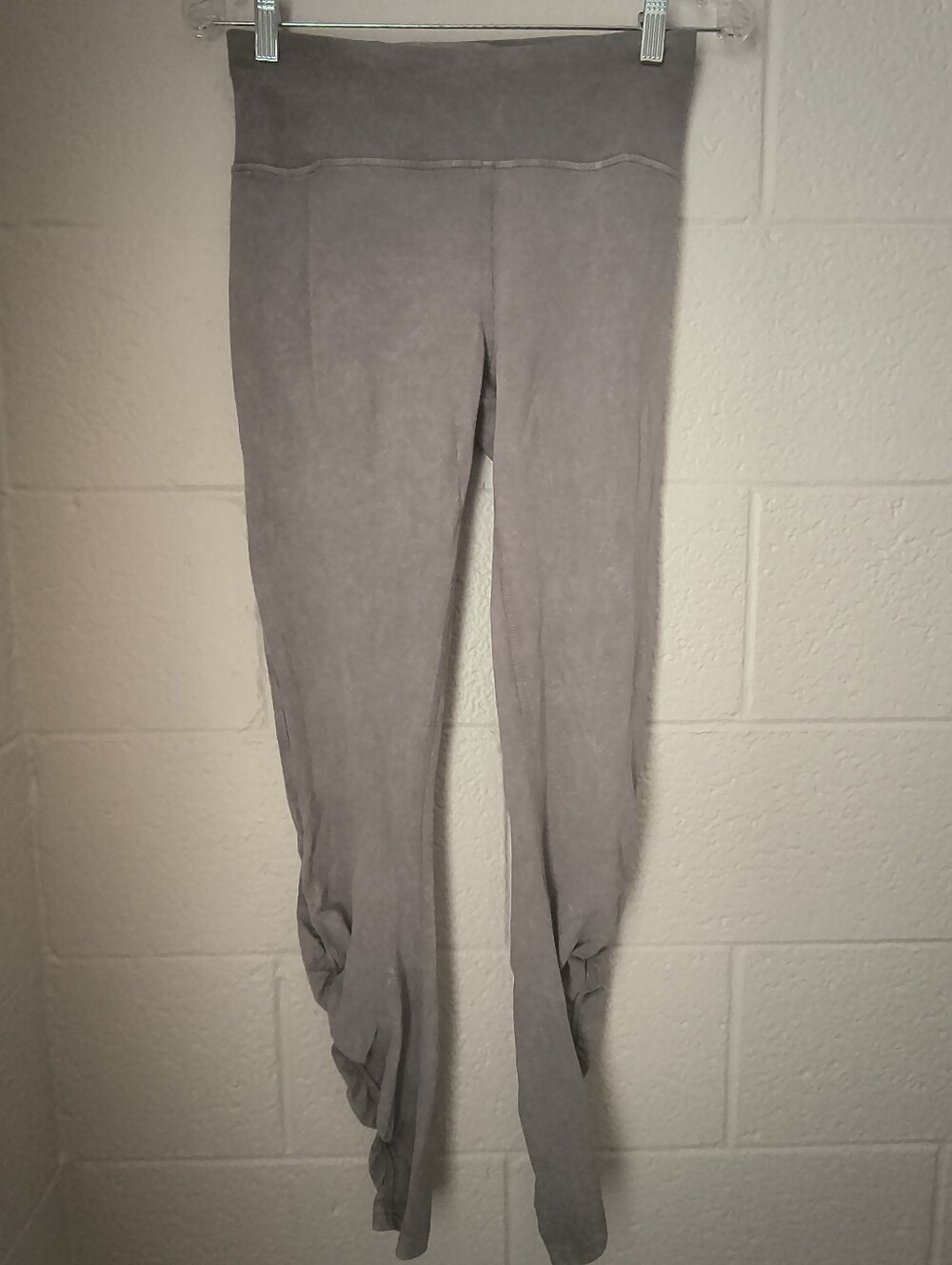 Lululemon Inner Glow Tight 28" - Size 6